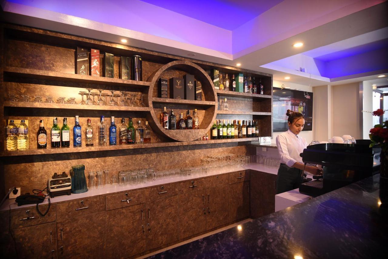 Hotel Simal Katmandu Eksteriør billede