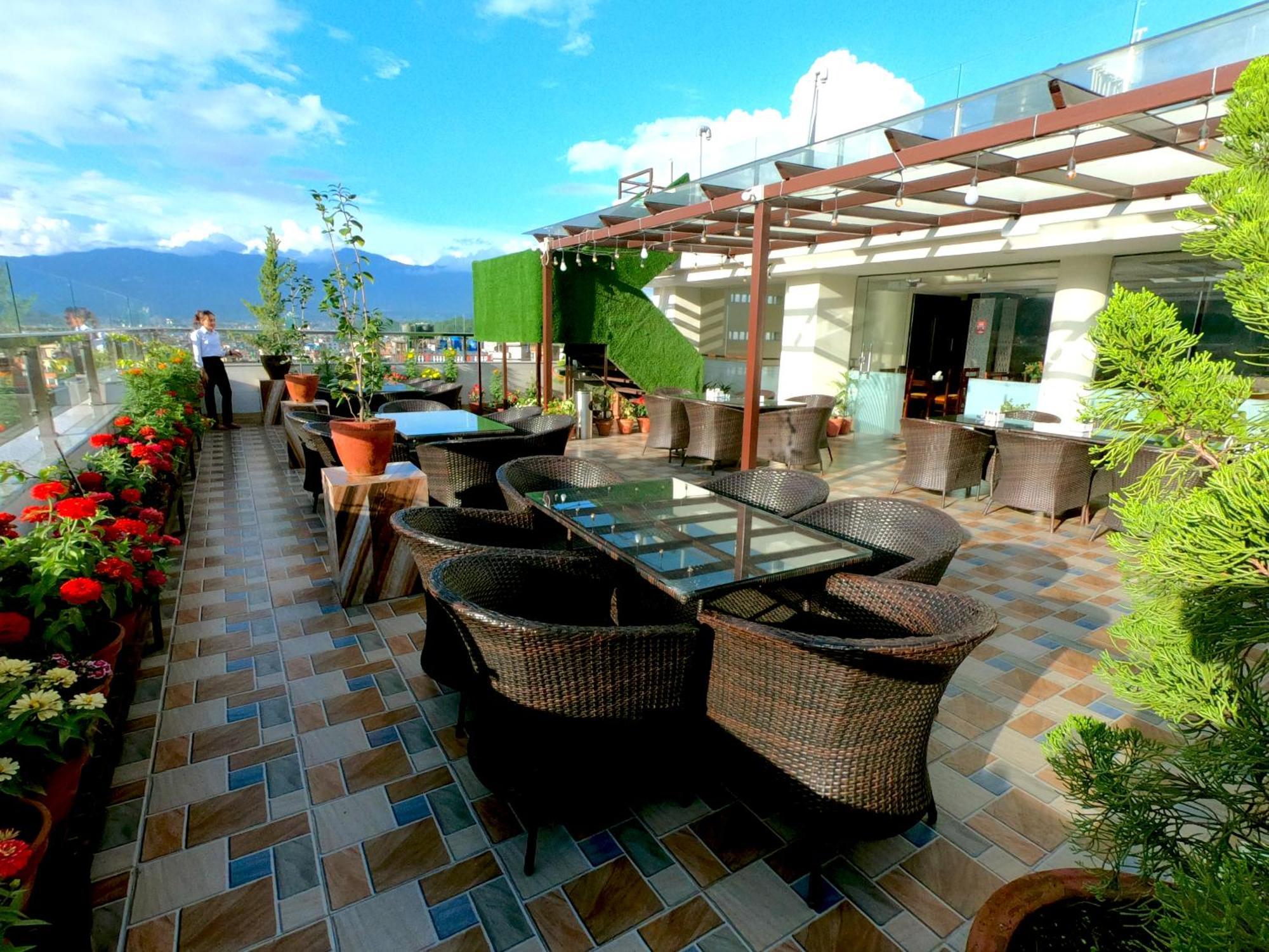 Hotel Simal Katmandu Eksteriør billede